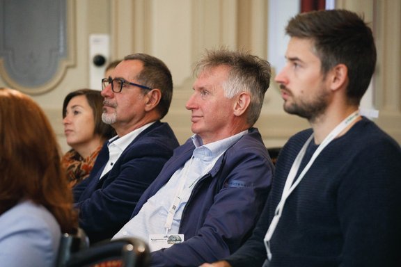 Die erste Plenareinheit zog das Publikum in ihren Bann.