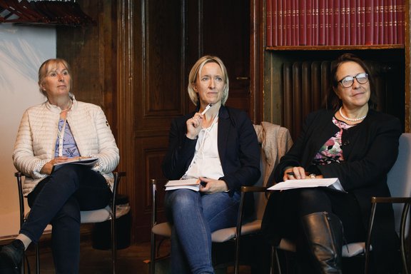 Interessierte Zuhörerinnen